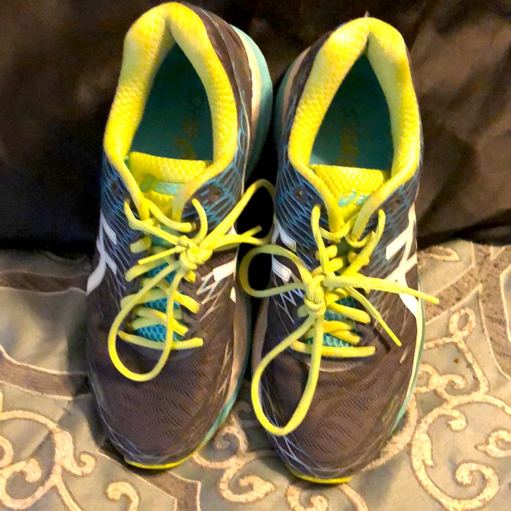 ASICS Gel Nimbus running shoes
